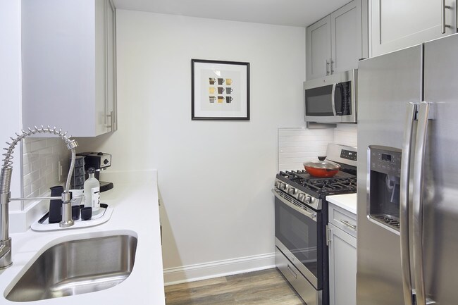 The Bexley, Hoboken, NJ 07030 - photo 3