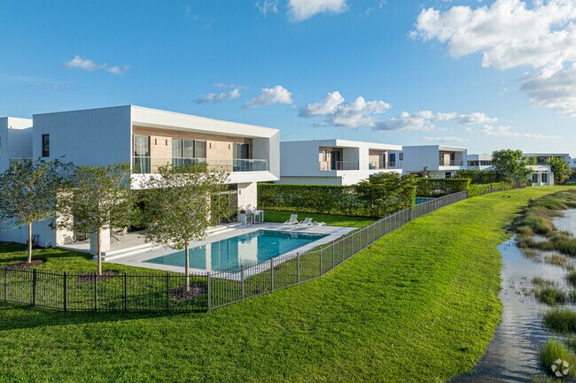 Botaniko Weston is a private enclave of 125 modern luxury residences in Bonaventure.