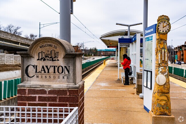 Downtown Clayton has metro and bus service in the heard of downtown.