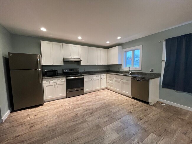 119 Birdseye View Dr unit a, Ithaca, NY 14850 - photo 4