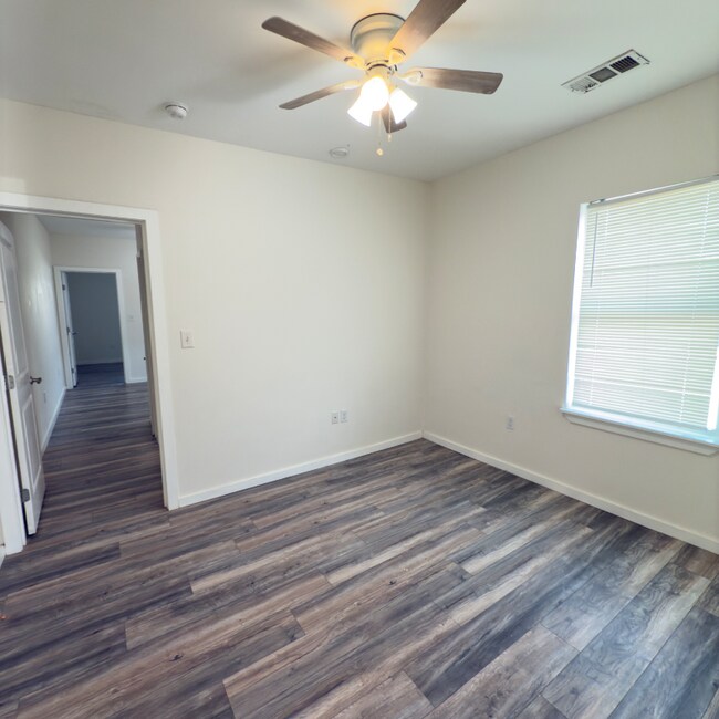 3301 First St, New Orleans, LA 70125 - photo 6