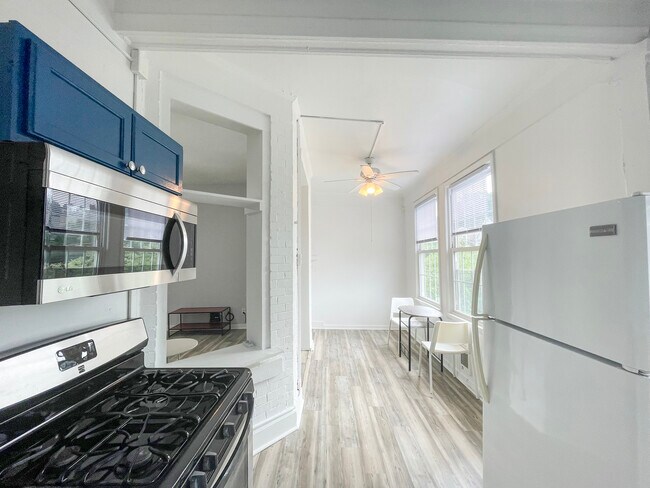 5809 Hobart St unit FL 2, Pittsburgh, PA 15217 - photo 4