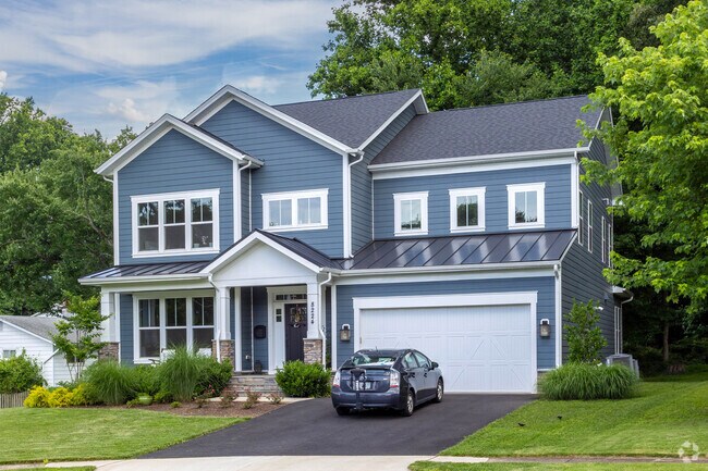 Fall in love with the picturesque homes throughout the Dunn Loring neighborhood.