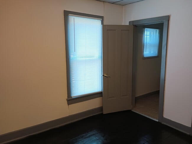 Entryway outside of bathroom