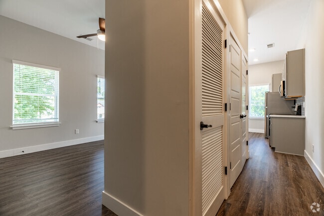 The Flats at Overton, Memphis, TN 38104 - photo 5