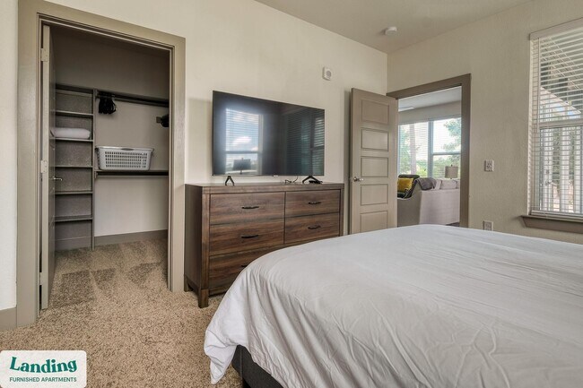 300 Enclave Dr unit 5303.1412398, Conroe, TX 77384 - photo 3