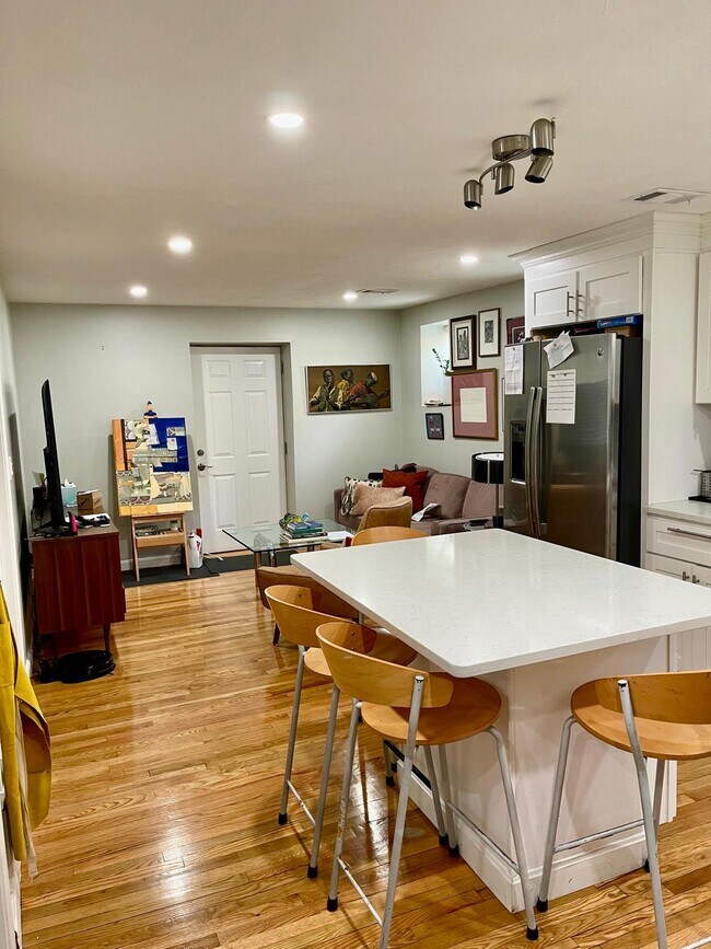 42 Woodrow Ave unit 1, Boston, MA 02124 - photo 5