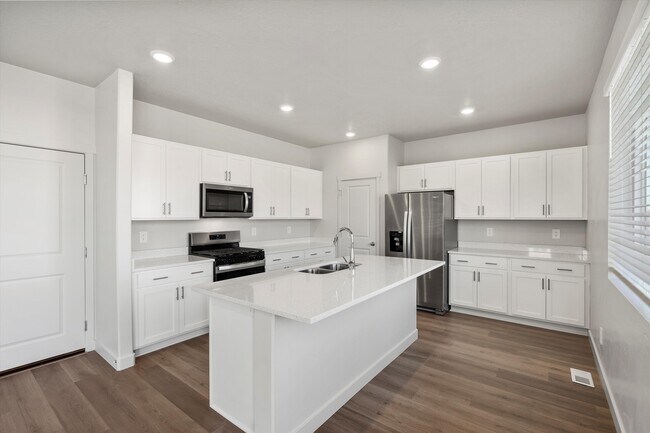 116 W Ebbets, Tooele, UT 84074 - photo 2