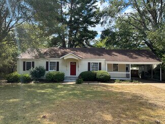 1101 Monroe St, Clinton, MS 39056