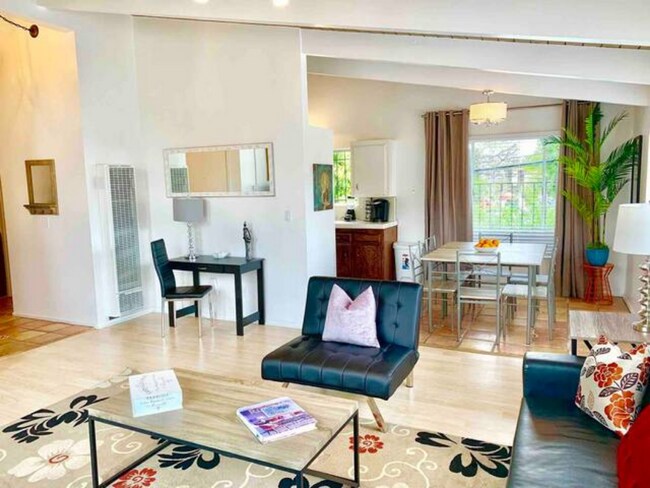 1153 N Ogden Dr unit Ogden Duplex Upstair, West Hollywood, CA 90046 - photo 5