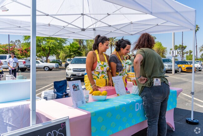 Savor local flavors and fresh finds at Sun City Farmer Market.