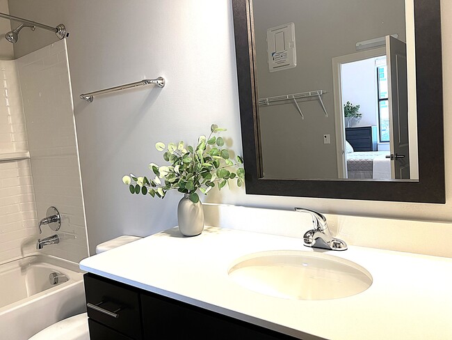 ELEVATE 340, Columbus, OH 43215 - photo 6