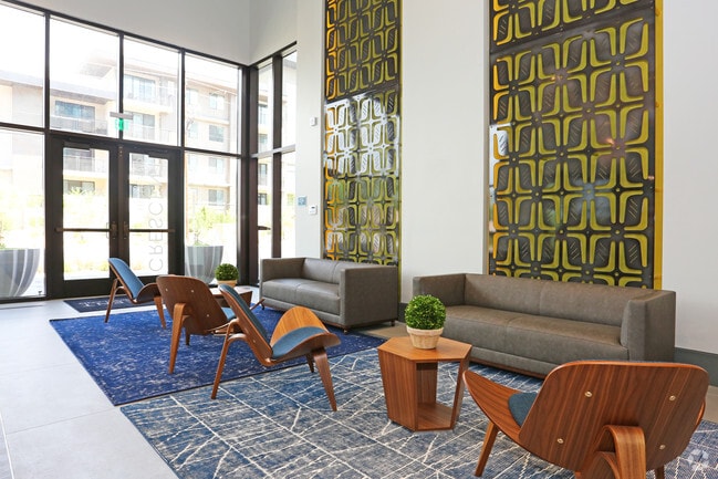 Leasing Office