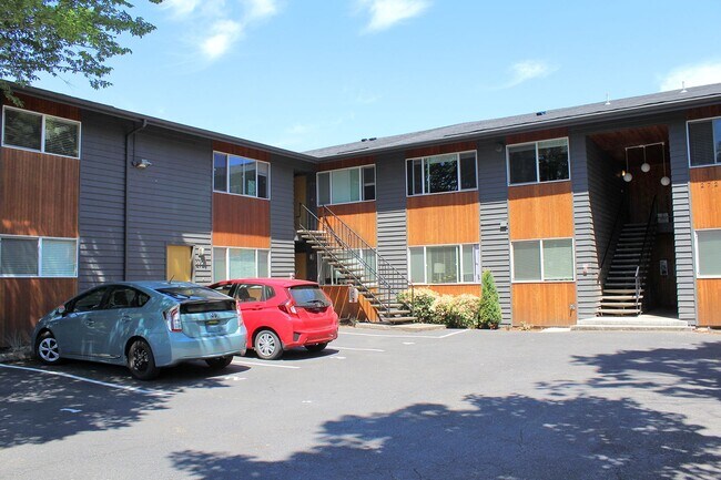 2725-2743-2743 Se Taylor St unit 2737, Portland, OR 97214 - photo 2