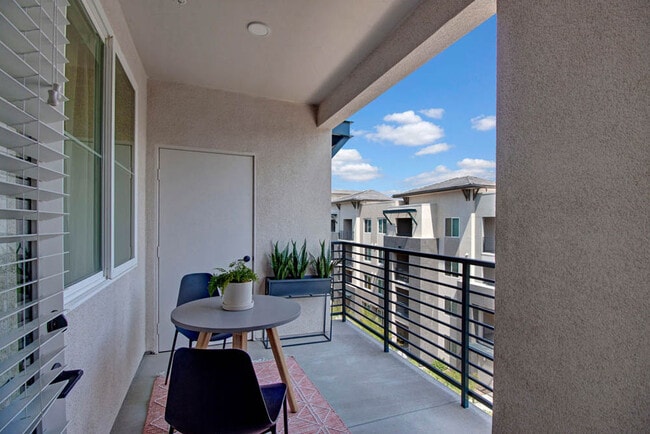 Array Vista Canyon, Santa Clarita, CA 91387 - photo 6