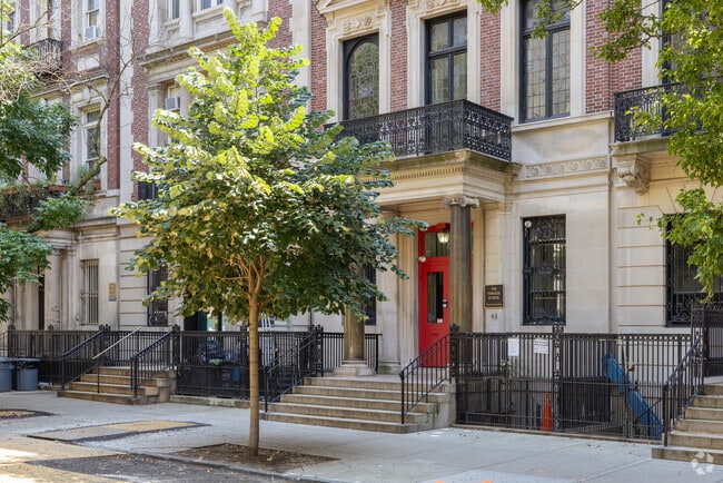 Parkside School is a highly rated school in the Upper West Side.