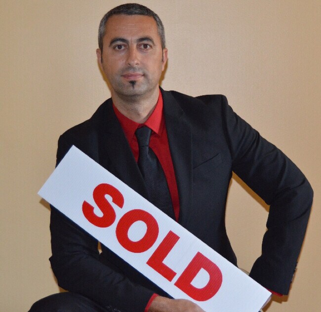 Agent Photo