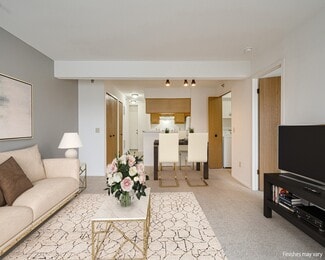 31170 Wellington Dr, Novi, MI 48377