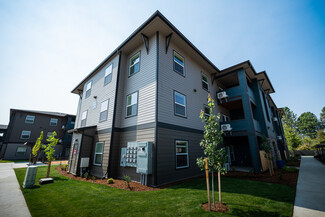 4704 Center St NE, Salem, OR 97301