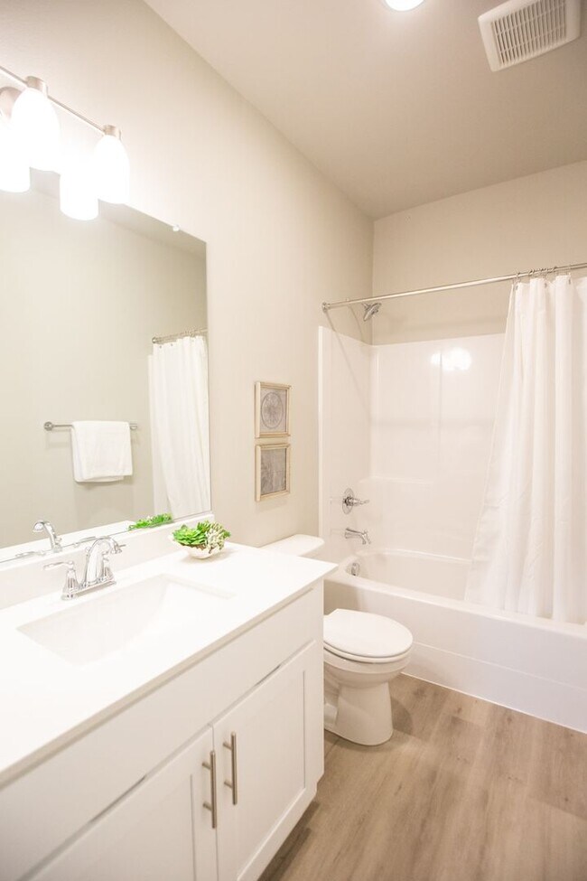 Discover Your Dream Home at Q1 Apartments in Hillsboro!, Hillsboro, OR 97006 - photo 6