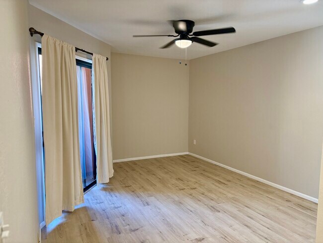 Anasazi Village unit 213, Phoenix, AZ 85032 - photo 6