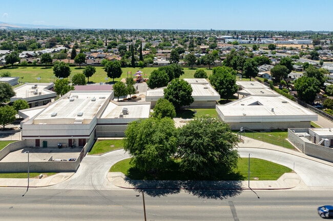 Monte Vista Elementary School provides a great education for Porterville students to succeed.