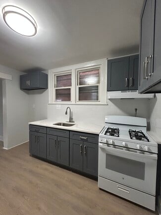 243 Smith St Unit 2, Newark, NJ 07106