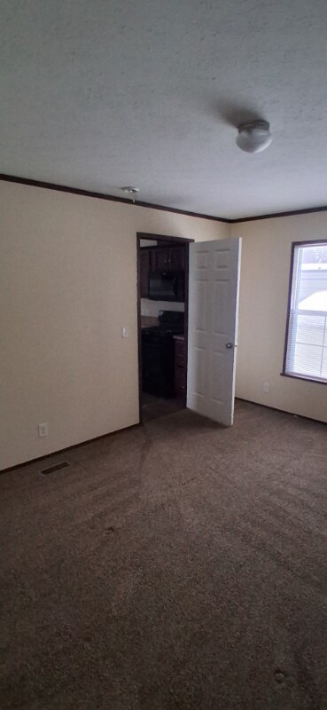 1817 Aldrin Ct, Milford, MI 48381 - photo 5