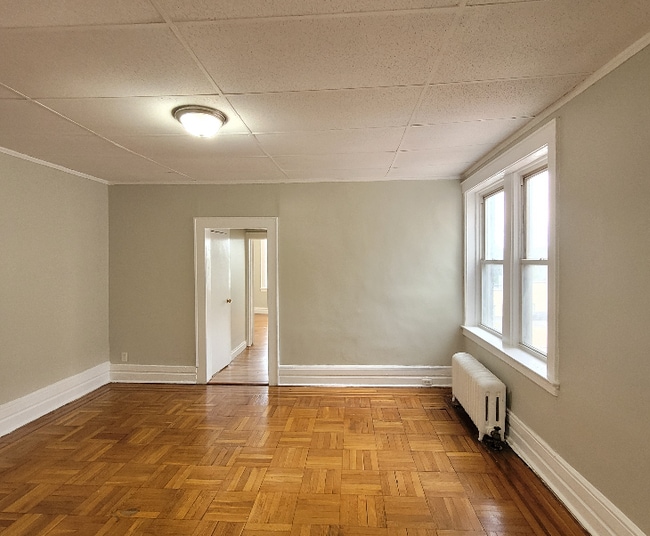 2 Columbia Ave 404