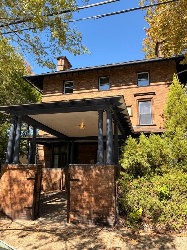 3511 Baring St, Philadelphia, PA 19104