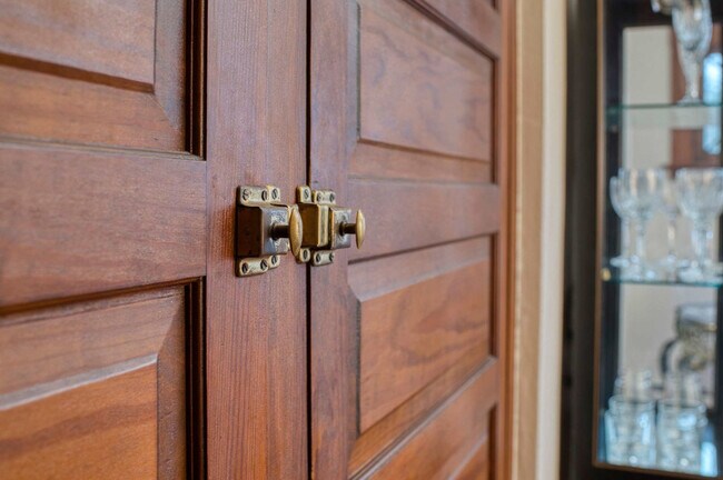 3073 Fairmount Blvd unit ID1288914P, Cleveland, OH 44118 - photo 4