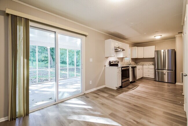 6970 Richard Ln, Austell, GA 30168 - photo 7