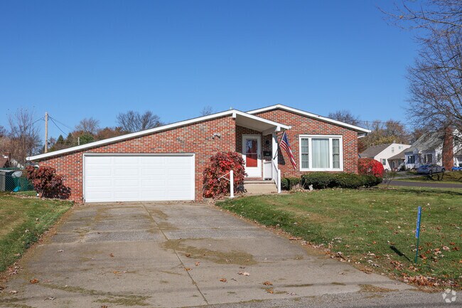 Sippo Lake boasts a vast array of homes that are perfect for growing families.