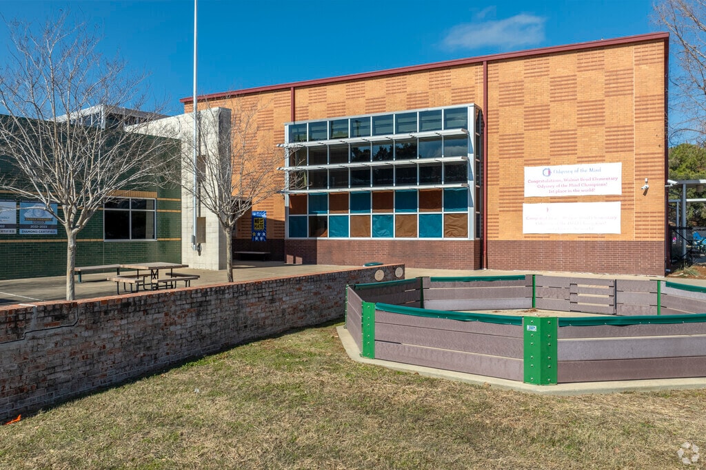 Walnut Bend Elementary School, Rankings & Reviews