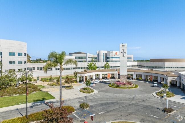 St. John’s Regional Medical Center serves as the main hospital in Oxnard, Ca.