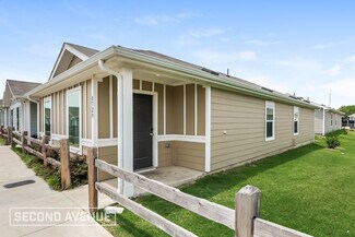 8729 Cottage Crk Dr, Fort Worth, TX 76123