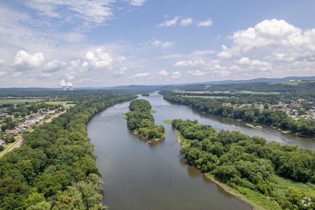 The Susquehanna River runs the entire length of the Salem neighborhood.