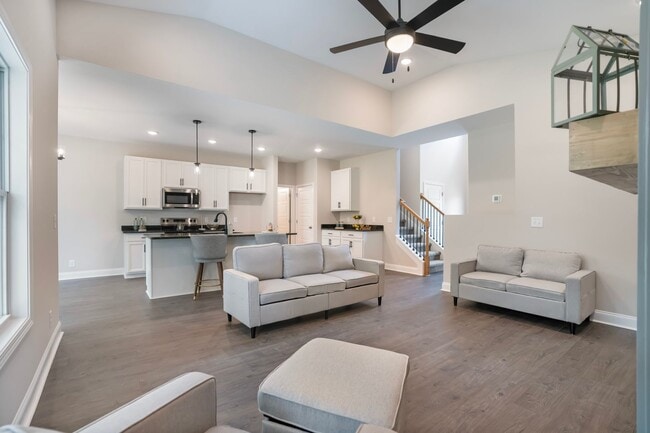 3601 Westlake Dr, Clarksville, TN 37040 - photo 4