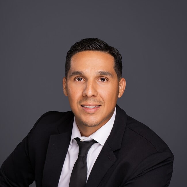 Agent Photo