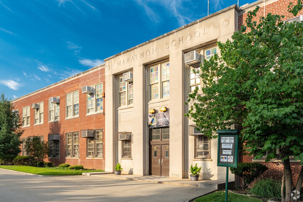 The courses at P.S. 811Q encourage critical thinking and creativity.