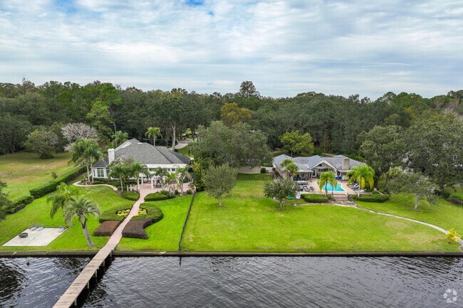 There are waterfront properties with backyard pools in Mandarin.