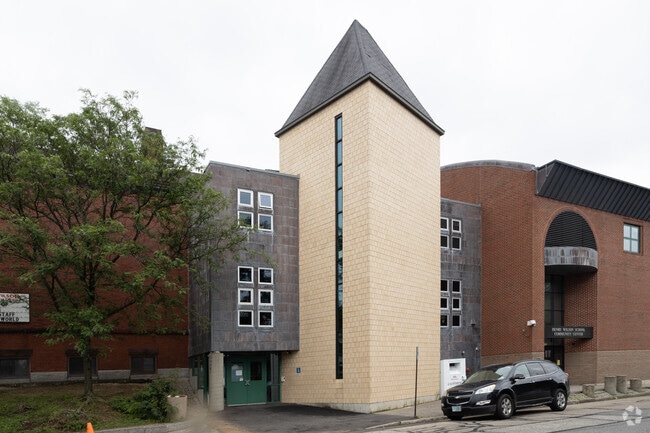 Wilson School in Manchester has a student to teacher ratio of 13:1.