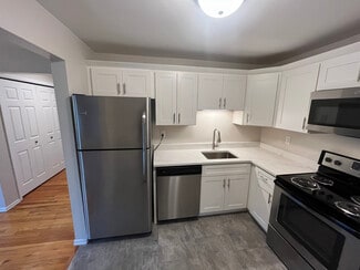 100 Orchard St, Rensselaer, NY 12144