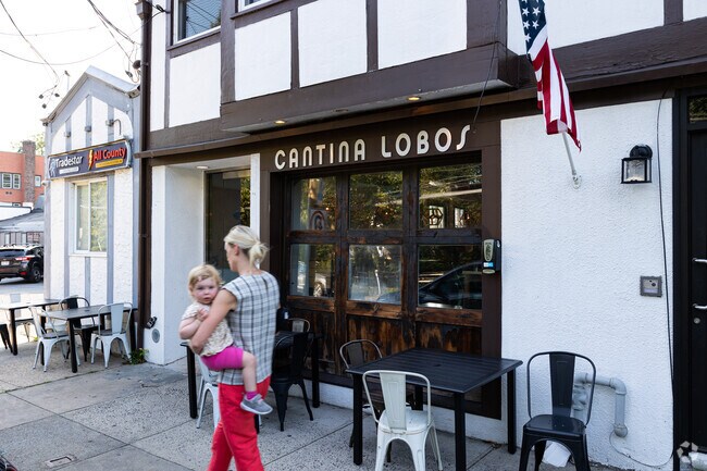 Pelham Manor residents love meeting up at Cantina Lobos for vibrant flavors and a welcoming vibe.