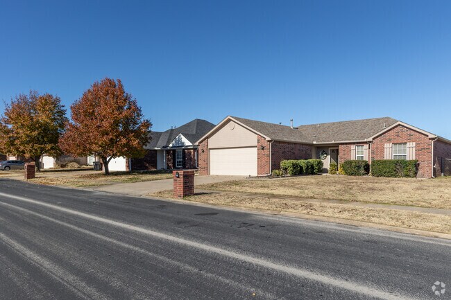 Oologah has master-planned neighborhoods with 3 bedroom homes on modest ots available as well