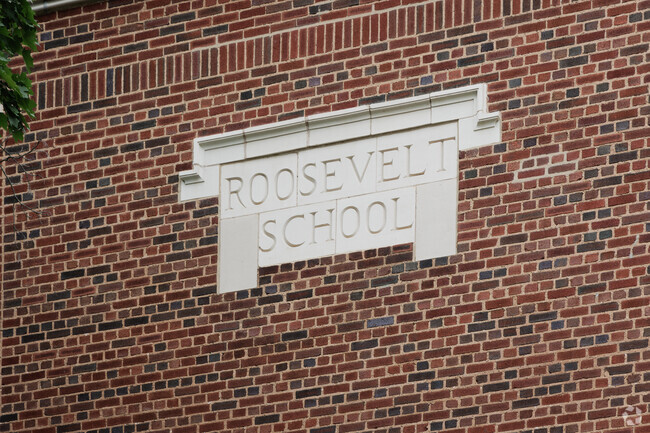 58% of students at Roosevelt Elementary School are proficient in reading.
