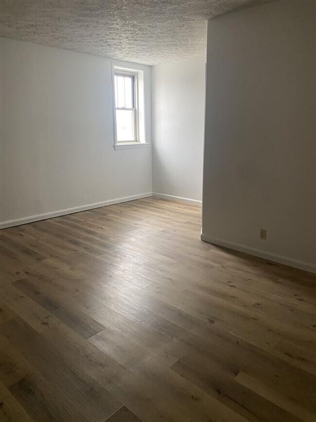 Arrasmith Apartments, Muncie, IN 47305 - photo 4