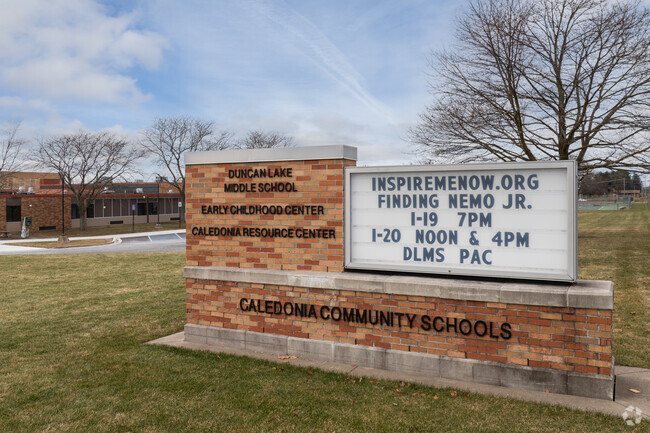 Duncan Lake Middle School, Sign.