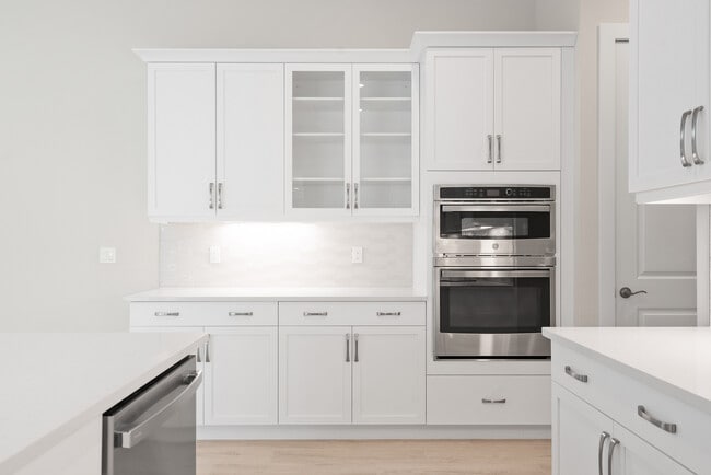 238 Oak Hammock Cir SW, Vero Beach, FL 32962 - photo 6