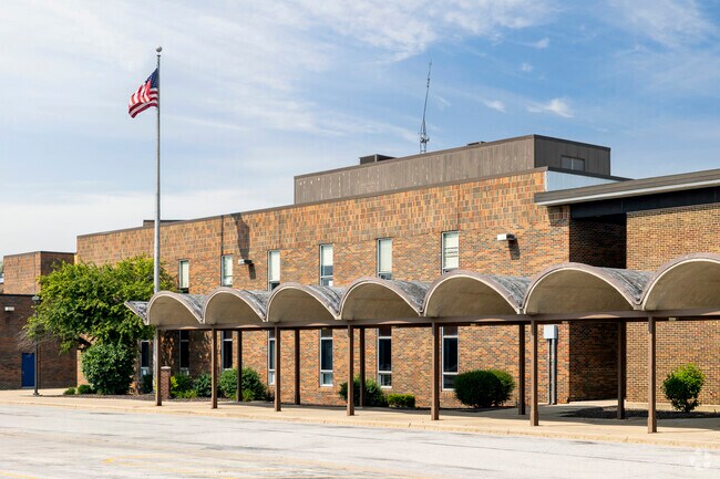 Bloom Trail High School has a C+ rating according to Niche in West Steger.